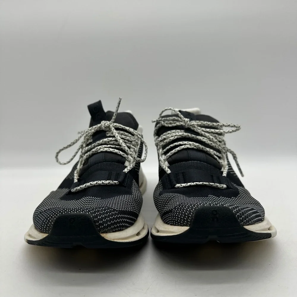 On Running 26.99677 Womens Size 9.5 Black White Cloudnova Sneaker Athletic Shoes